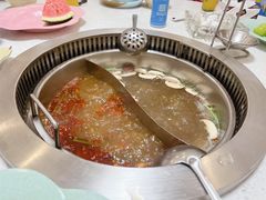 鸳鸯锅-忆川阁·记忆重庆火锅·龙虾·烧烤
