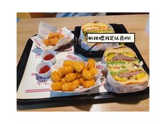 -The Habit Burger Grill 哈比特汉堡(复兴soho店)