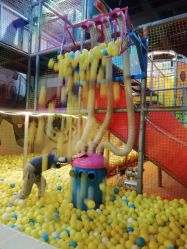 -六月巴士童乐园(抚顺罕王商场店)