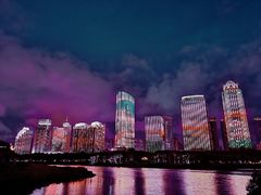 -万绿园