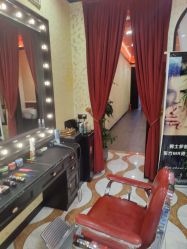 -东方先生国潮男士理发馆