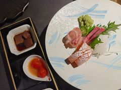 -铭牛烧肉·和牛海鲜自助(高新月牙湖店)