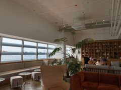 靠窗位-COFFEEOLOGY咖啡学(天银店)