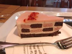 玫瑰可可棋格慕斯蛋糕-COSTA COFFEE(新奥购物中心店)