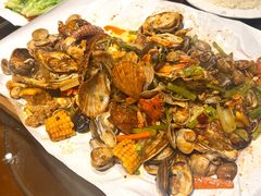 -东来菜馆•手抓海鲜家常菜•海鲜锅贴(鸽子窝店)