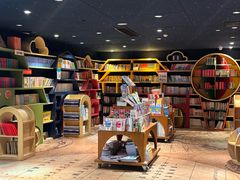 -钟书阁(珍园店)