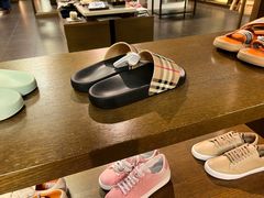 -巴宝莉工厂店/折扣店(工厂店)