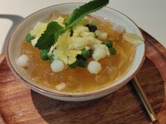 -左庭右院鲜牛肉火锅(金山万达店)