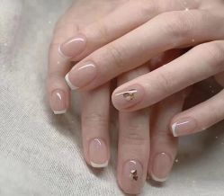-悦指间美甲美睫