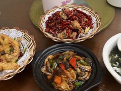 -胡子饮食店