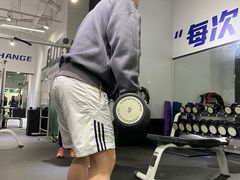 -汗水空间私教健身连锁(SM广场店)