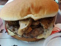 蘑菇牛肉汉堡-FATBURGER 特富客汉堡(外交公寓店)