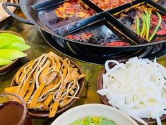 -正南齊北重庆老火锅(光华村直营店)