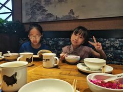 -洞庭土菜小炒馆(易发广场店)