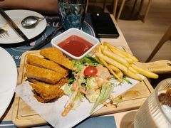 -刀叉遇上筷子中西融合餐厅(和平店)