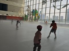 -冠军冰场CHAMPION RINK(凯德广场店)