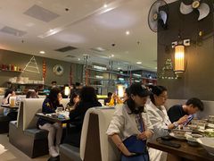 -大头虾越式风味餐厅(光明广场店)