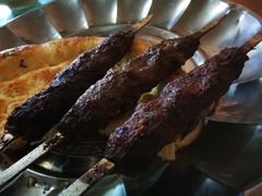 -烤肉小伙烤肉店
