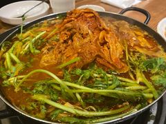 土豆排骨火锅-喇喇排骨火锅·传统韩式脊骨汤(望京西园总店)