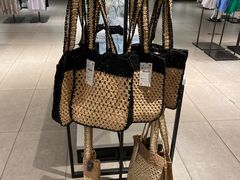 -ZARA(凯德乐峰广场店)
