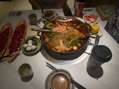 -左庭右院鲜牛肉火锅(金山万达店)