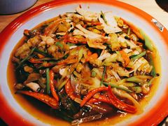 -思博半步颠小酒馆(梦时代店)