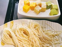-左庭右院鲜牛肉火锅(金山万达店)