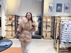 -王府井奥莱棋盘山小镇