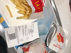 -麦当劳(莘松路芭比伦DT店)