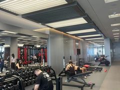 -FUSION FITNESS 热炼健身(万象天地店)