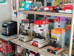 -平安开锁换锁配汽车钥匙