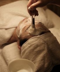 -悦瑢港湾科技美肤芳疗美容