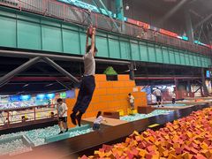 -极限PLAY运动娱乐新世界·团建派对潮玩休闲馆·室内蹦极高空游乐园