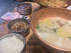 -成都你六姐·牛肉冒菜(上海环宇荟店)