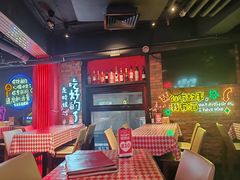 -霸气大叔干锅鸭头·龙虾烧烤·川菜·赛事直播(三里屯店)