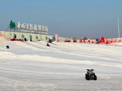-华彬猛犸滑雪场