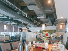 -大头虾越式风味餐厅(光明广场店)