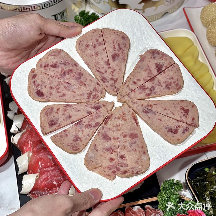 叹羊肉好去处‼️围炉而坐来一顿草原羊肉火锅吧♨️