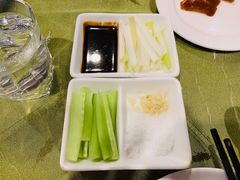 单点烤鸭需配小料-北京全聚德(西客站店)