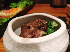 雪花坛肉-黑牛の店·和牛烧肉(大悦城店)