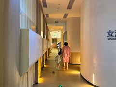 -涨巢·潮玩水疗局