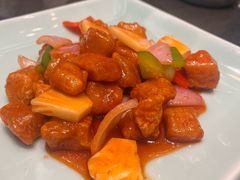 酸甜菠萝咕噜肉-佘山世茂艾美·御珍轩中餐厅