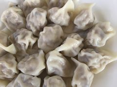 -溢香专业制作饺子云吞(莲花二村店)