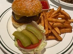 -Wolfgang’s Steakhouse 沃夫冈牛排馆(上海白玉兰广场店)