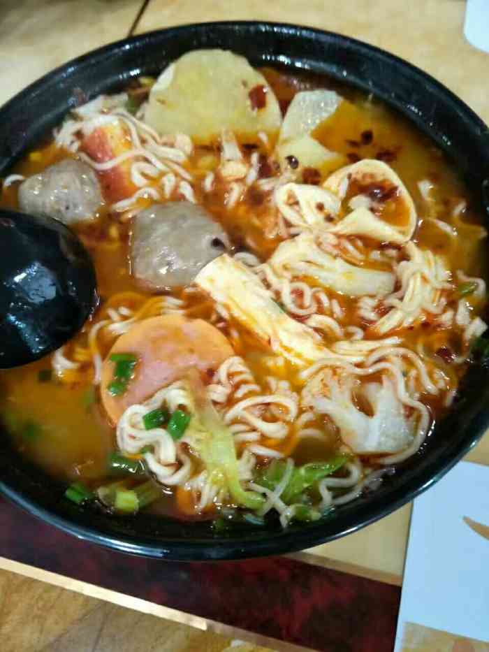 打分 喜欢他们家的麻辣烫,超级爽口,辣的好吃哇!