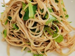 香菜拌千张-茶港食堂(武昌店)
