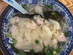 -无名氏宵夜小摊(祝家三姐妹馄饨店)