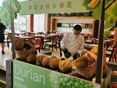 面包甜点陈列柜-怡咖啡·自助餐·西安香格里拉