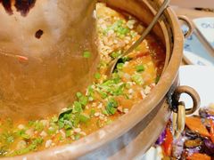 铜锅油焖鸡-一坐一忘云南菜(嘉里中心店)