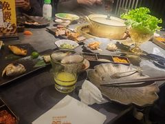 -铭牛烧肉·和牛海鲜自助(高新月牙湖店)